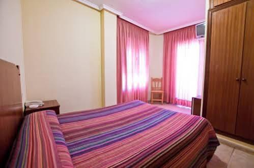 Hotel Central Torrevieja Bagian luar foto